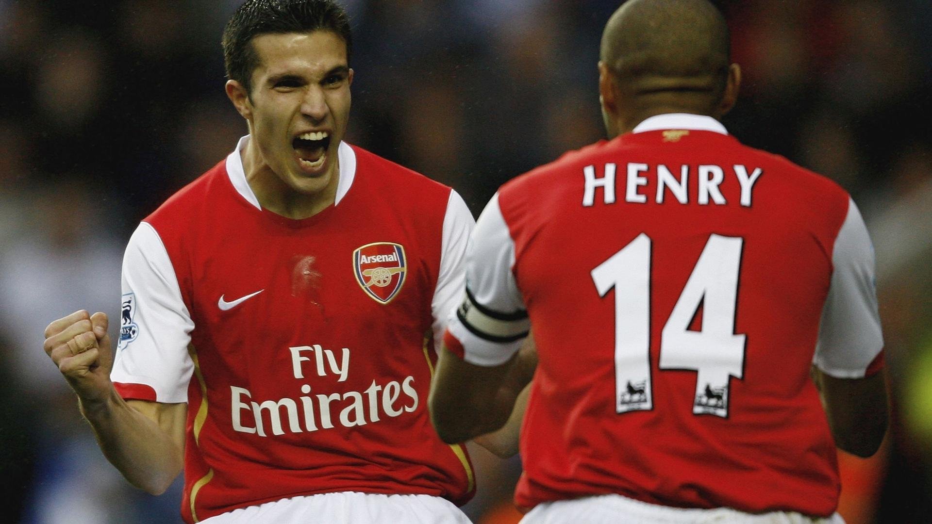 年度焦点之战之夜，爱德华兹关键回合不手软，一战封神