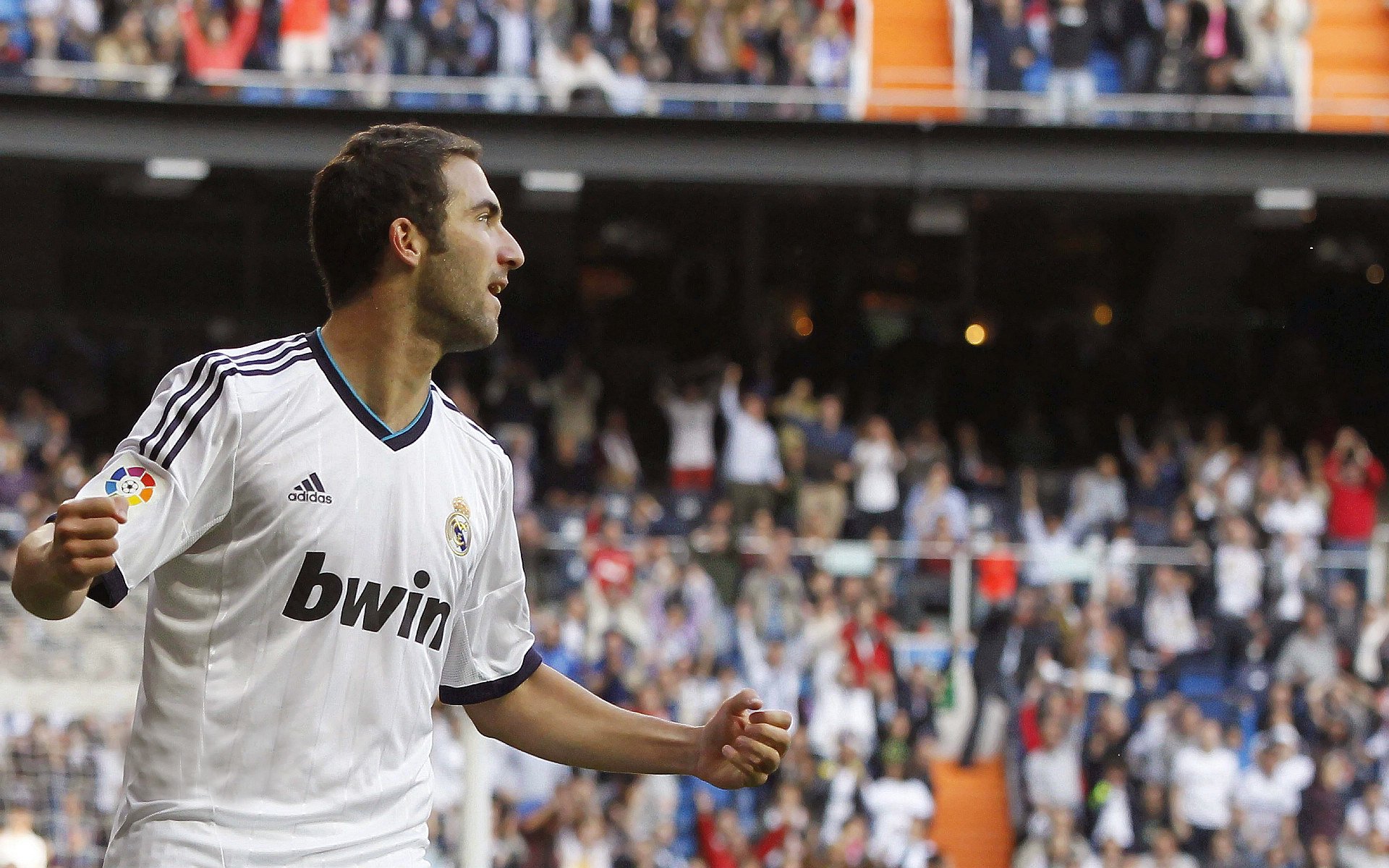 鏖战伊比利亚，拉亚神扑定乾坤，阿森纳客胜葡萄牙书写欧冠新章