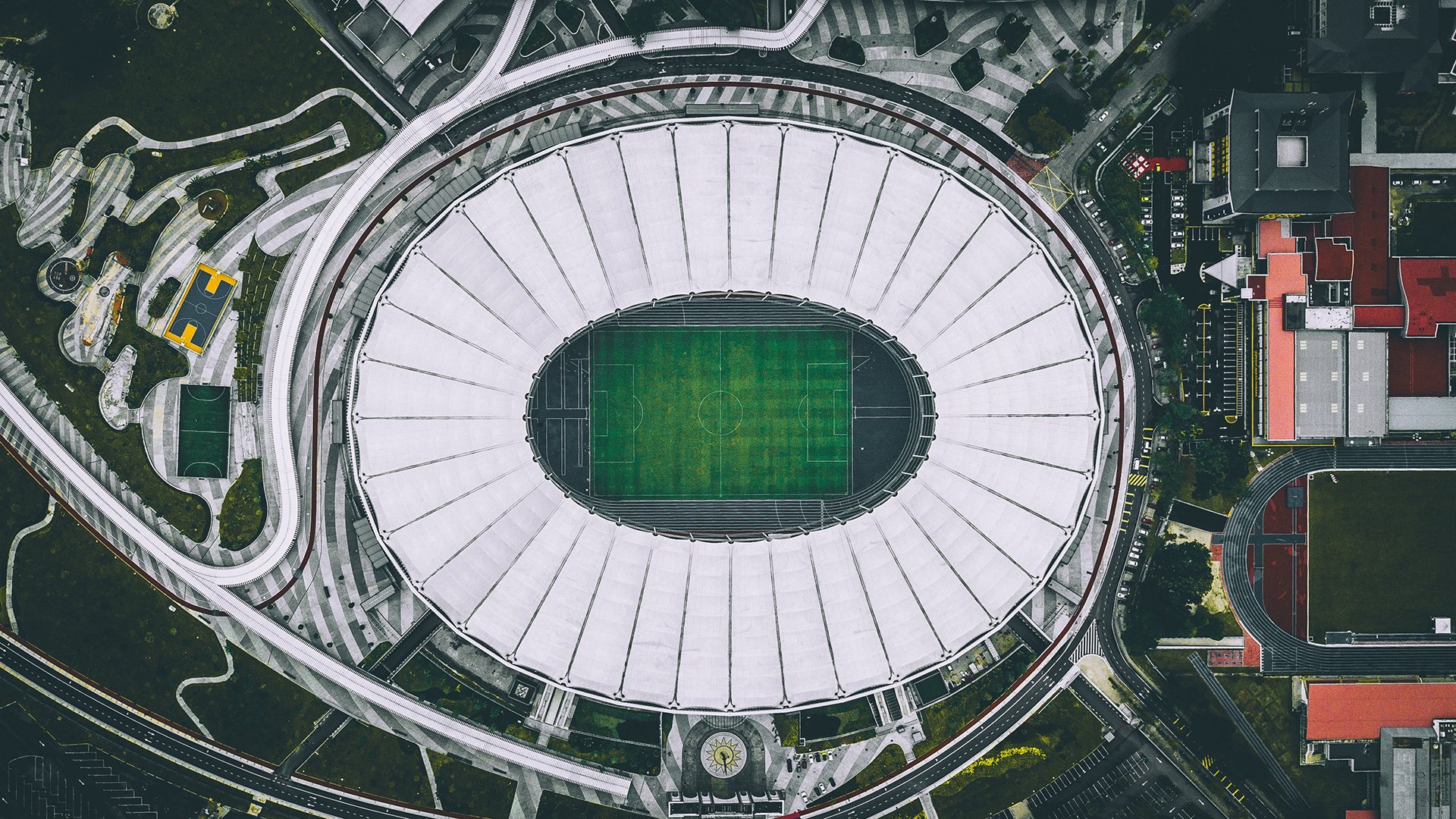 冰川与熔岩，冰岛足球的北欧寓言，与蒂亚戈在英超战场上的技术革命